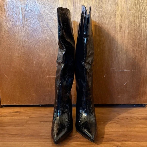 NIB Pauvaody Black Snakeskin Faux Leather Knee High Tall Pointed Heel Boots 7 - Picture 9 of 16